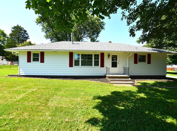 3842 Fairfield, Springfield, OH 45502