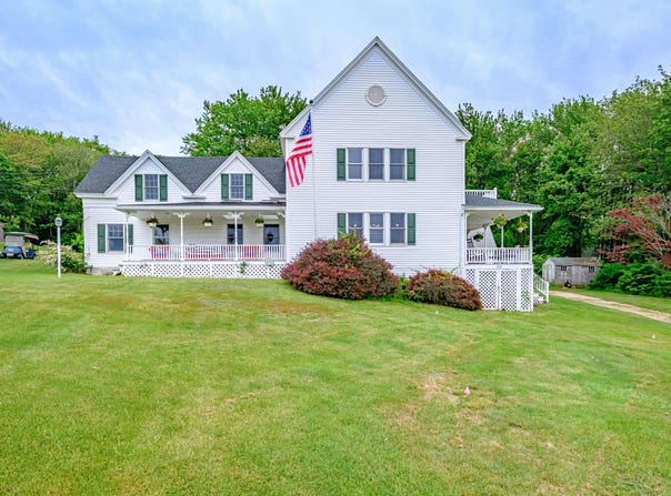 33 Island Avenue, Long Island, ME 04050