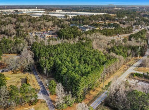 2105 Forest Parkway, Morrow, GA 30260