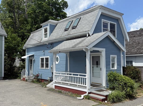 90 Belknap St, Concord, MA 01742