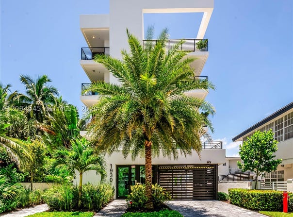 1930 Bay Dr, Miami Beach, FL 33141