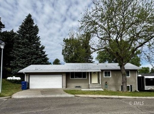 36 Yucca Dr, Colstrip, MT 59323