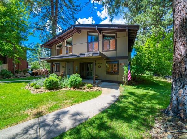 106 Graeagle Meadows Road, Graeagle, CA 96103