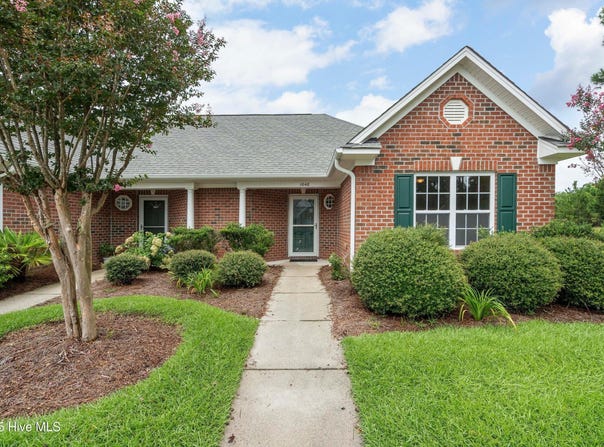 1048 Bridgeport Way, Leland, NC 28451