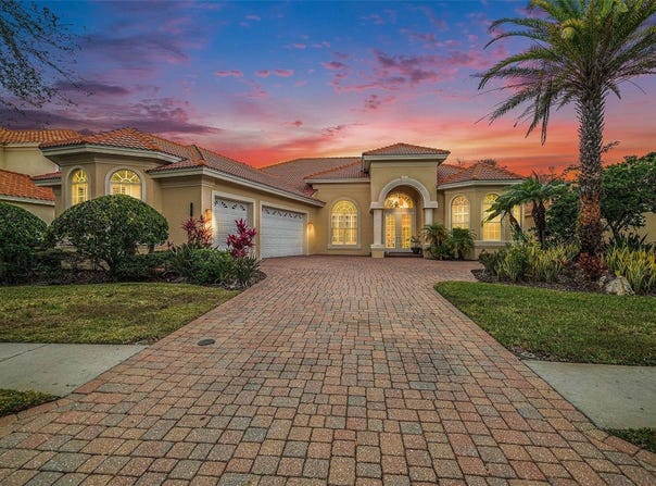 8478 DUNHAM STATION DRIVE, TAMPA, FL 33647