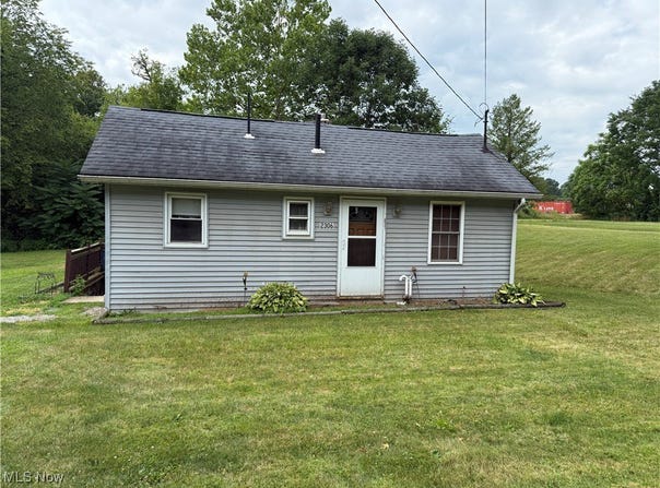 2306 S Glenwood Avenue, Niles, OH 44446