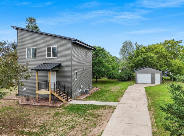 120 ELEONOR Street, TWO RIVERS, WI 54241-0000
