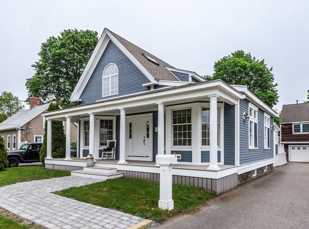 292 Plymouth St, Abington, MA 02351