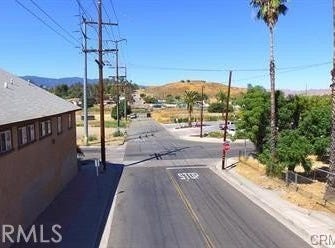 18 Spring St., Lake Elsinore, CA 92530