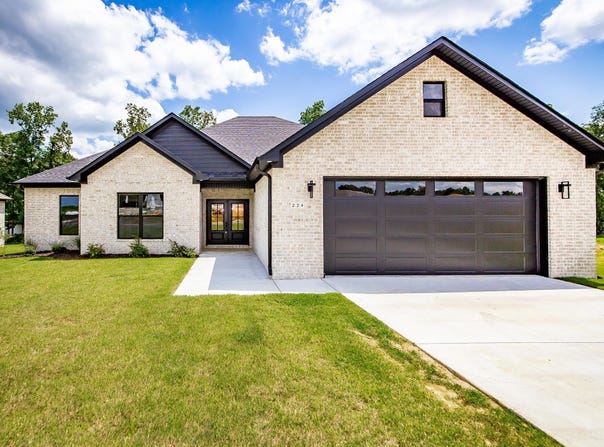 224 Michelle Drive, Beebe, AR 72012