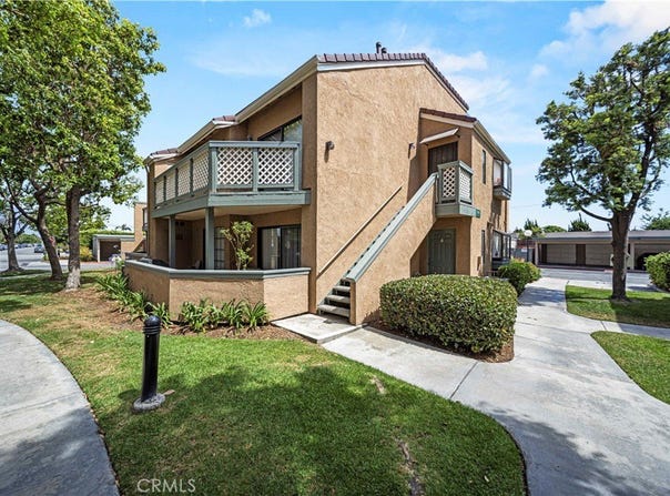 3501 W Greentree Circle, Anaheim, CA 92804