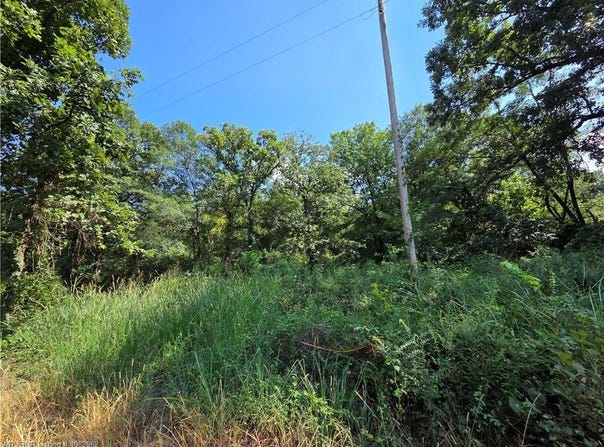 22001 Highline  RD, Spiro, OK 74959