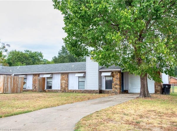 3221 S 56th ST, Fort Smith, AR 72903