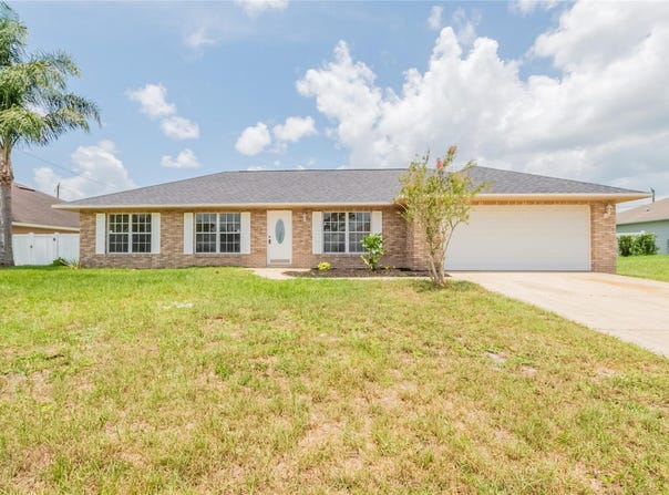 1856 LAREDO DRIVE, DELTONA, FL 32738