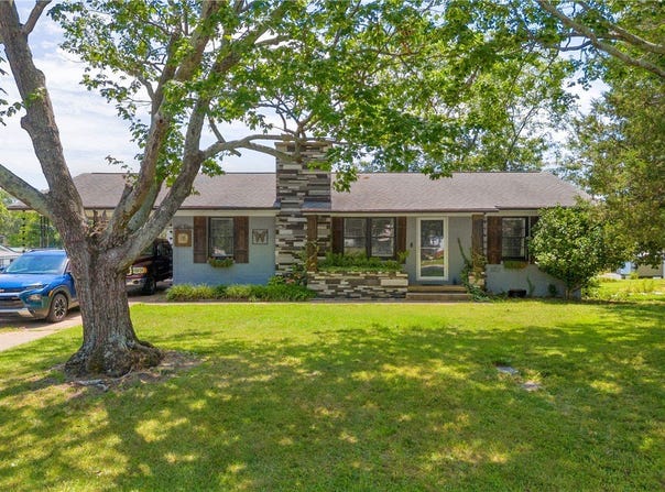 312 N Piedmont Street, Westminster, SC 29693