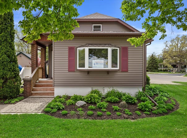 752 Wells St, Lake Geneva, WI 53147