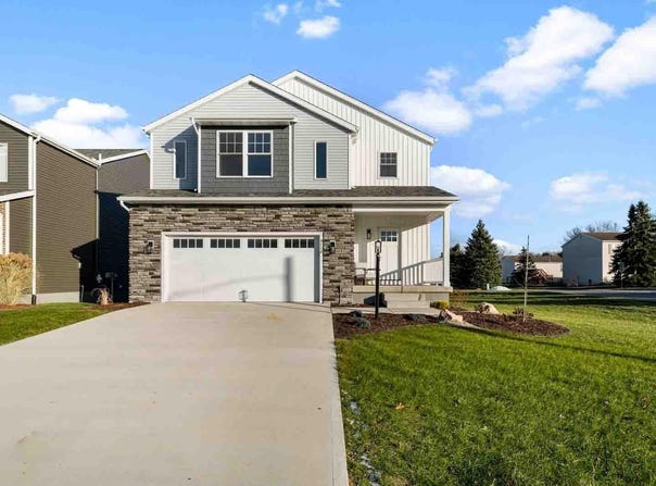1114 Beacon Drive, Mishawaka, IN 46544