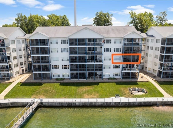 18021 Blue Anchor Drive, Gravois Mills, MO 65037