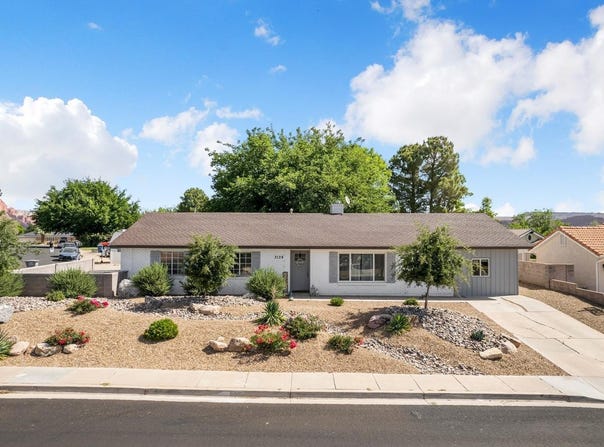 3138 CRESTVIEW Dr, Santa Clara, UT 84765