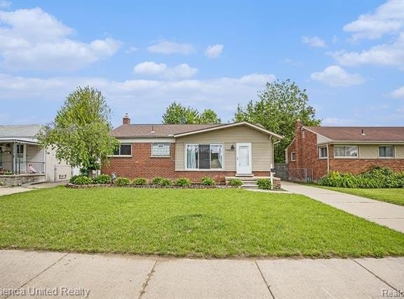 28640 Florence Street, Garden City, MI 48135