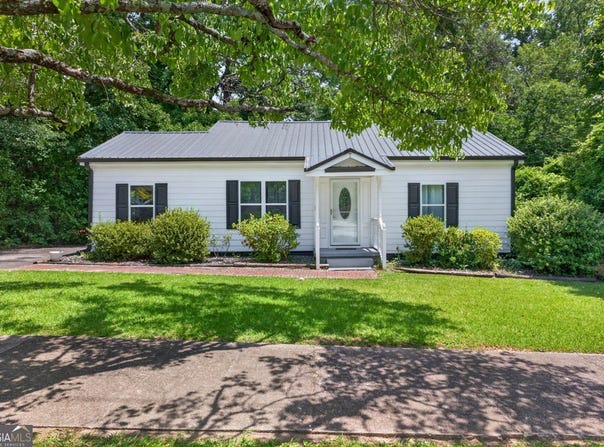 265 3rd Avenue, Winder, GA 30680