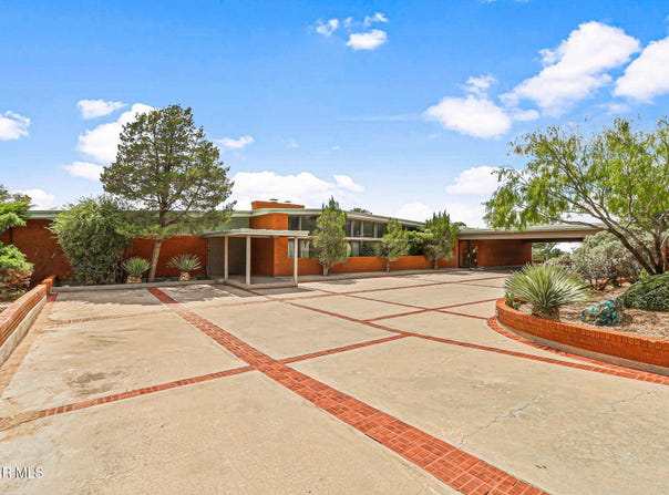 1209 Thunderbird Drive, El Paso, TX 79912