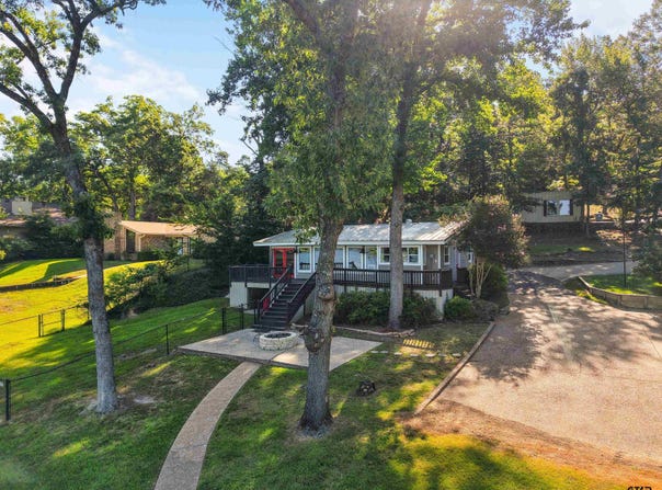 1907 East Lake, Gladewater, TX 75647