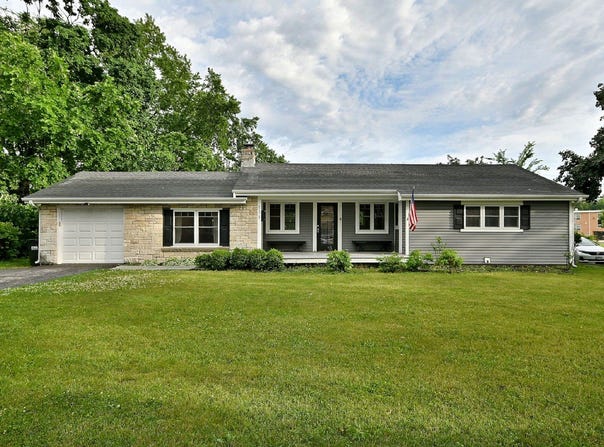 511 Everett Avenue, Crystal Lake, IL 60014