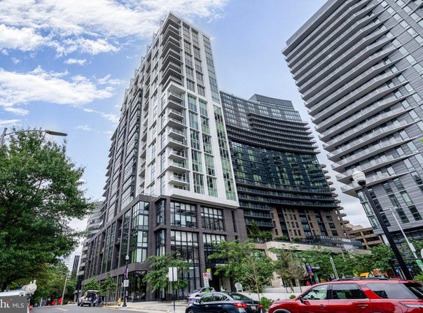 1781 N PIERCE ST #303, ARLINGTON, VA 22209