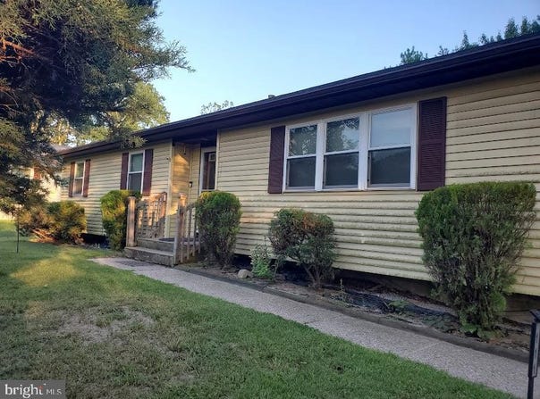 111 BOBOLINK BOULEVARD, BROWNS MILLS, NJ 08015