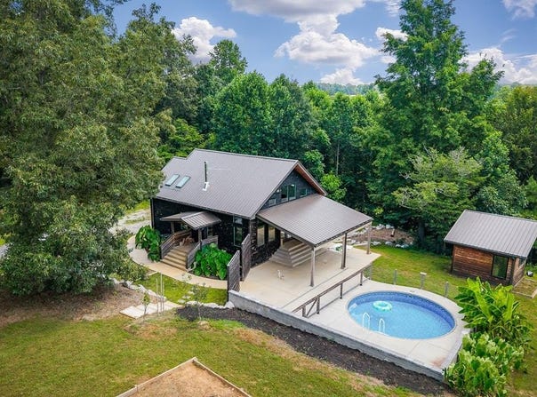 1737 Blackburn Fork Rd, COOKEVILLE, TN 38501