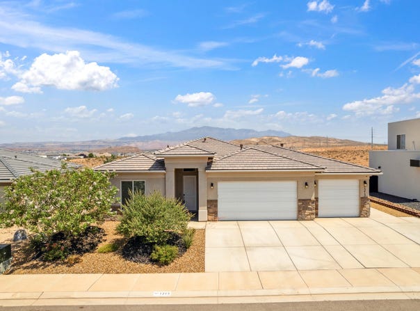 1213 MARLOWE Way, Washington, UT 84780