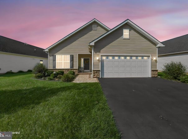 40 BOARDWALK Drive, EASTAMPTON, NJ 08060
