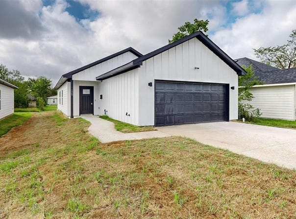 1307 E 11th Avenue, Corsicana, TX 75110