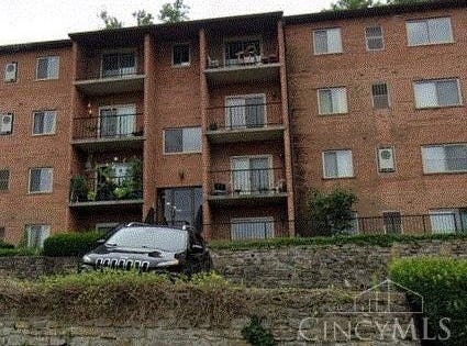 521 Martin Luther King Drive, Cincinnati, OH 45220