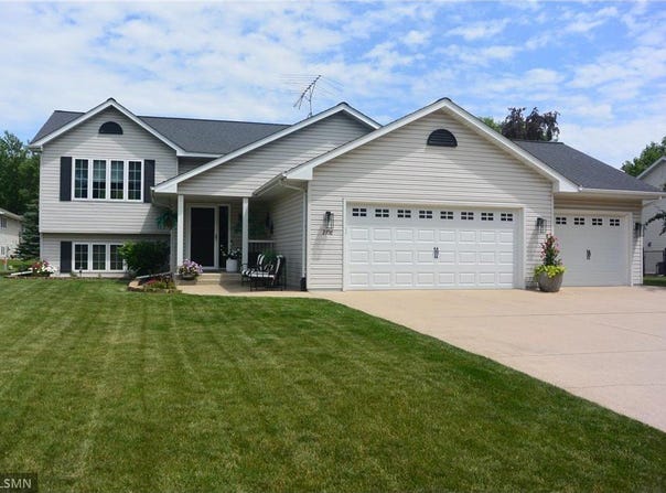 2106 Judd Avenue N, Glencoe, MN 55336