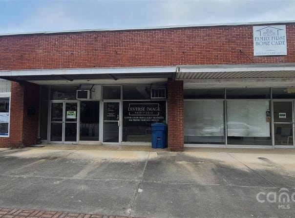 215 N Main Street, Troy, NC 27371