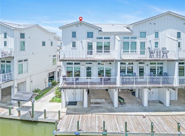 38 Mazatlan Drive unit: 11, Rockport, TX 78382