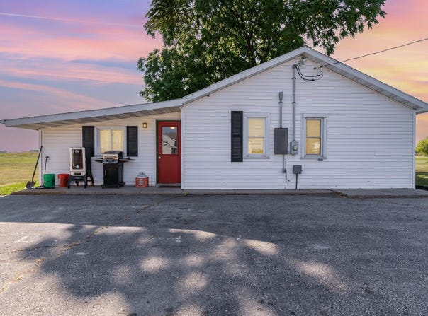 6260 E Blanchard Road, Shepherd, MI 48883