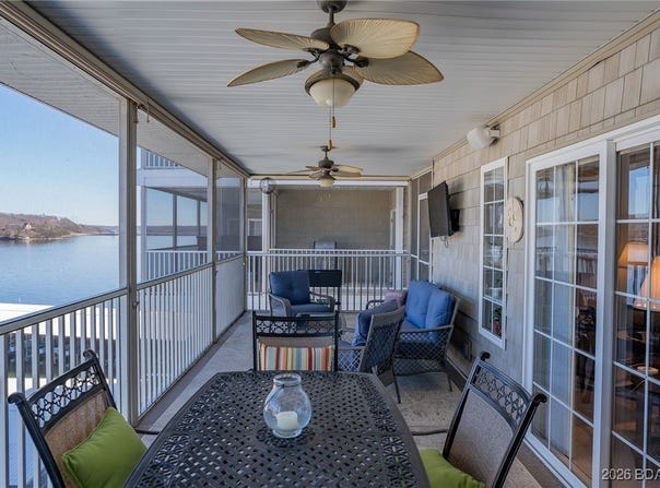 68 Lighthouse Road, Lake Ozark, MO 65049