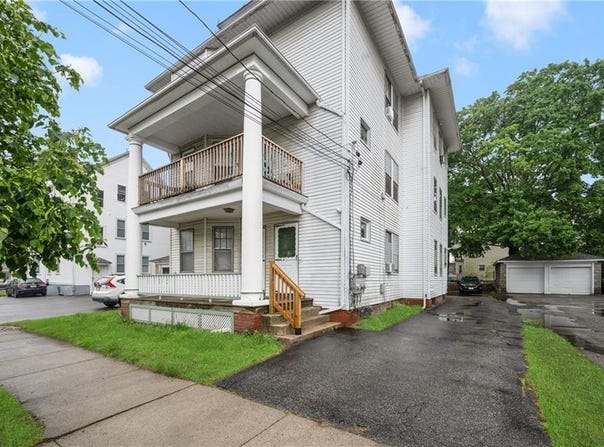 14 Radcliffe Avenue, Providence, RI 02908