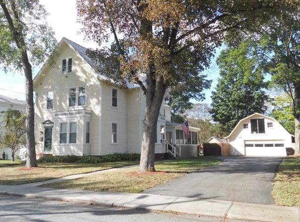 29 Prospect Street, Claremont, NH 03743