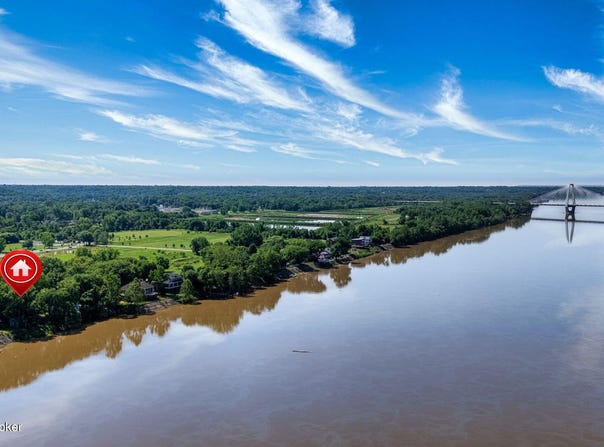7208 Beachland Beach Rd, Prospect, KY 40059