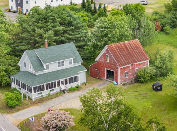 1696 Federal Road, Livermore, ME 04253