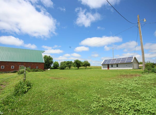 24388 250Th Street, Eldora, IA 50627