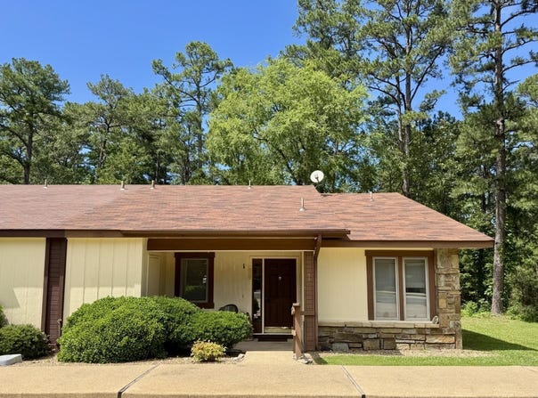 1 Lindsay Lane, Hot Springs Village, AR 71909