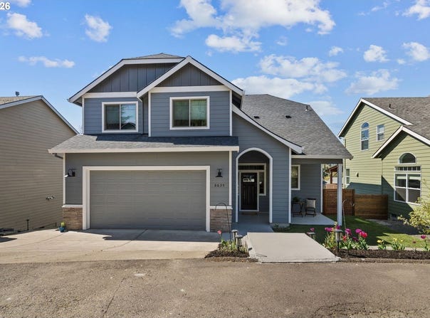 6635 LARISSA Ln, Gladstone, OR 97027