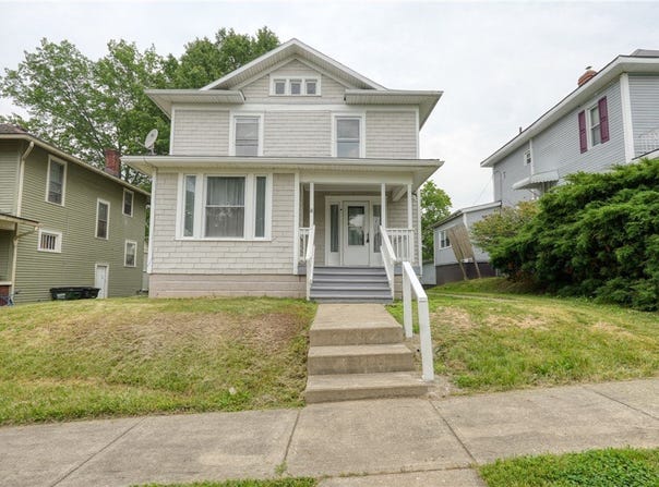 1515 Stewart Avenue, Cambridge, OH 43725