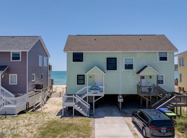 2006 N Shore Drive, Surf City, NC 28445