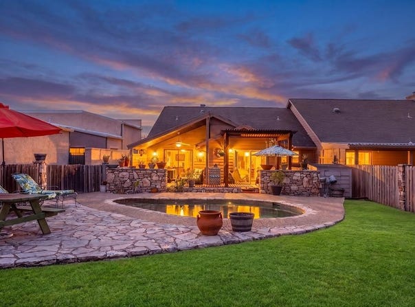 2329 Rock Creek Dr, Kerrville, TX 78028